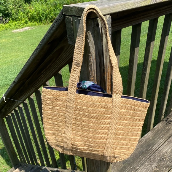 Draper James woven wicker bag inner zip pocket blue lining with scarf accent tie - Picture 8 of 9